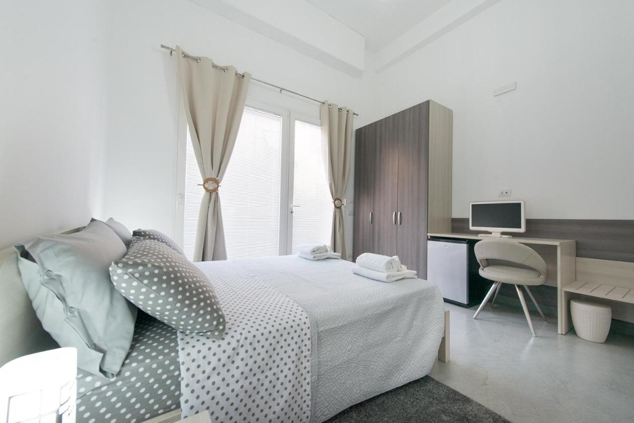 Byron Rooms La Spezia Bagian luar foto