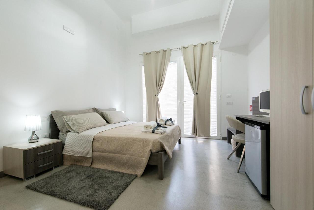 Byron Rooms La Spezia Bagian luar foto